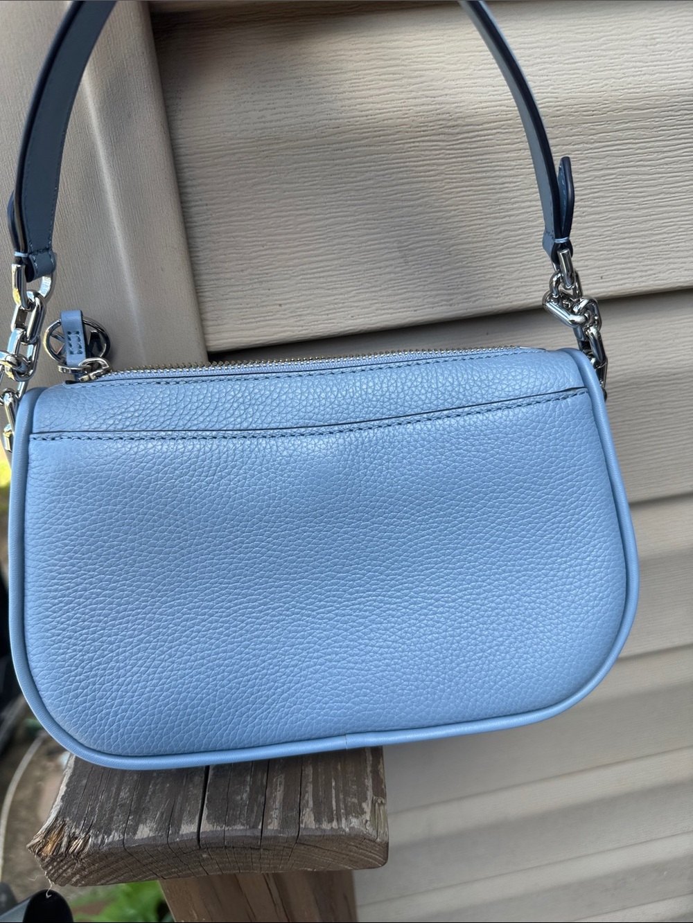 Michael Kors Light Blue Pebbled Leather shoulder bag NWOT - Picture 4 of 10